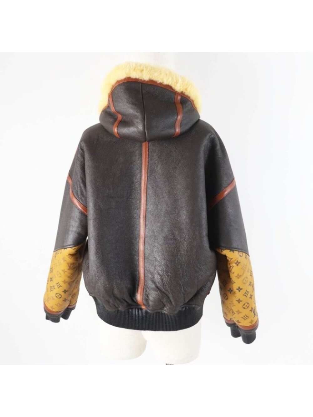 Louis Vuitton Fjlj12 xkn Sheepskin Monogram Reversible Hooded Mouton Jacket - Picture 8 of 15